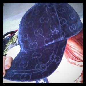 Gucci strap back hat